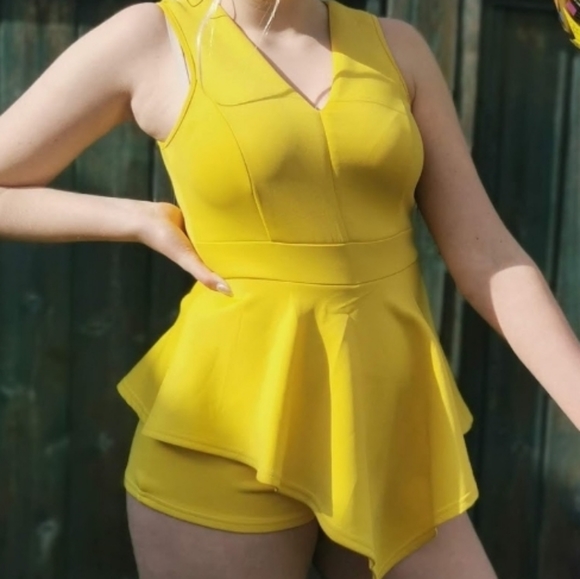 Yellow romper dress - Picture 1 of 1